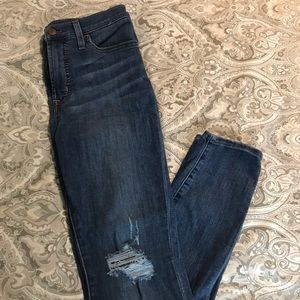 JCrew Mercantile 9” High-rise Skinny Distressed